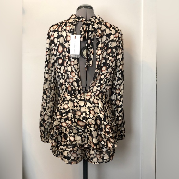 NWT Endless Rose open back romper - Picture 5 of 15